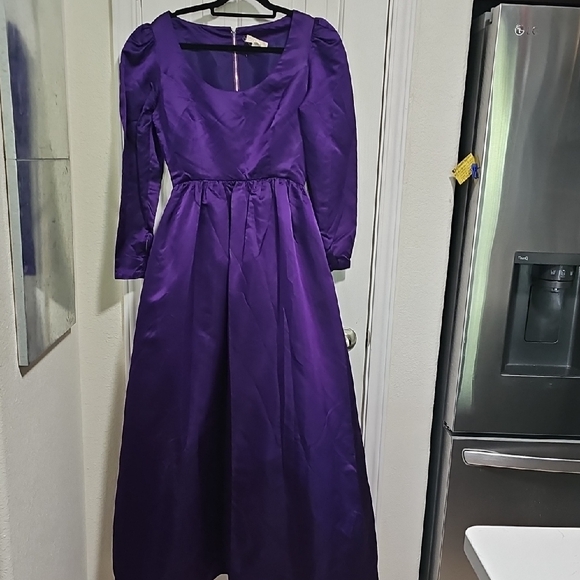 Victoria ROYAL LTD. VTG. 80's Elegant  Satin Purple Gown Women's Dress Size 14 - Picture 1 of 8